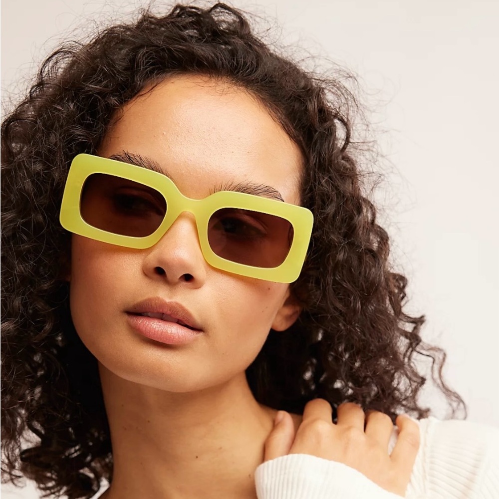 Banbé Yellow Sunglasses